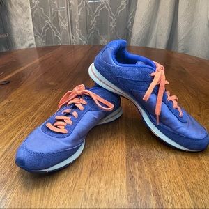 Merrell Momenta Women’s Purple Blue Suede Low Top Running Sneakers Size 7.5